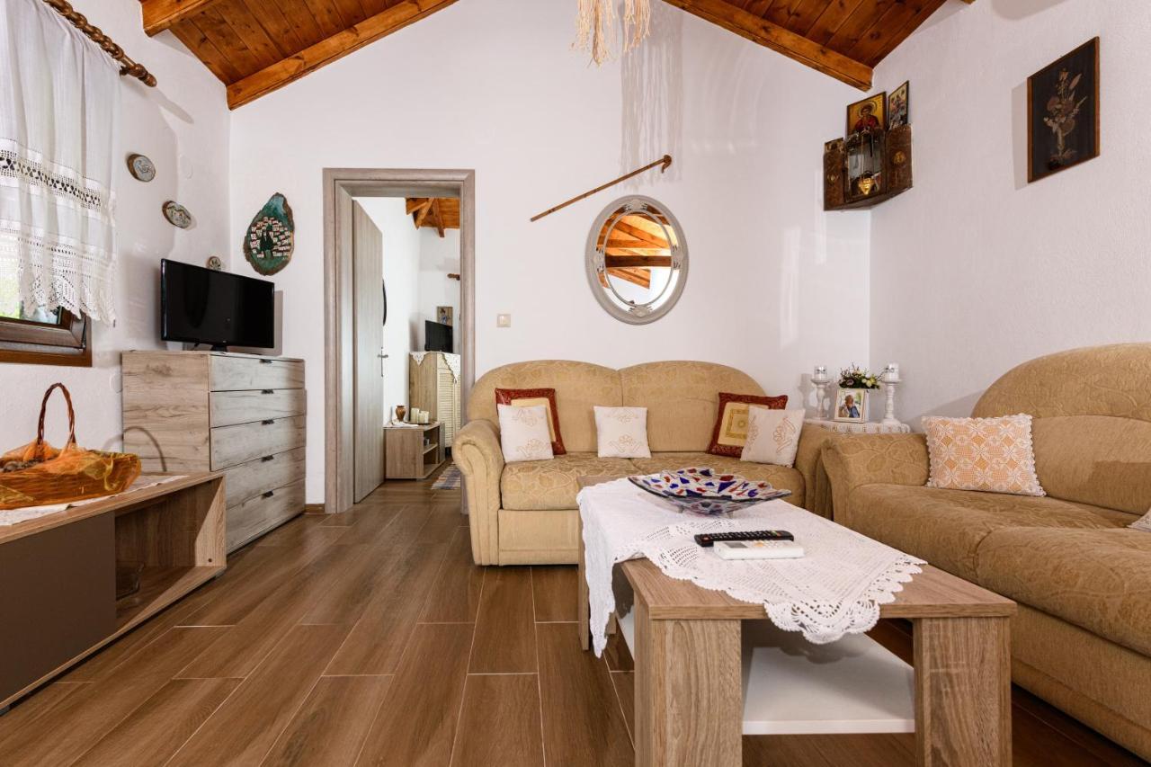 Villa Suzana Mikros Prinos Dış mekan fotoğraf